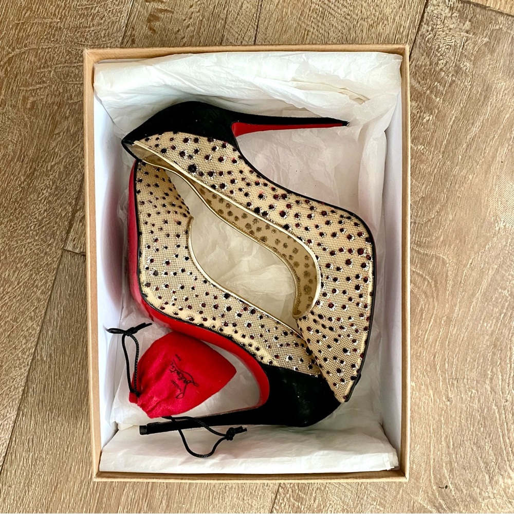 CHRISTIAN LOUBOUTIN Sheer Gold Glitter black Polk A Dot Luxury Pumps!